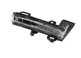 compare product Right Turn Signal Indicator Original Skoda A7